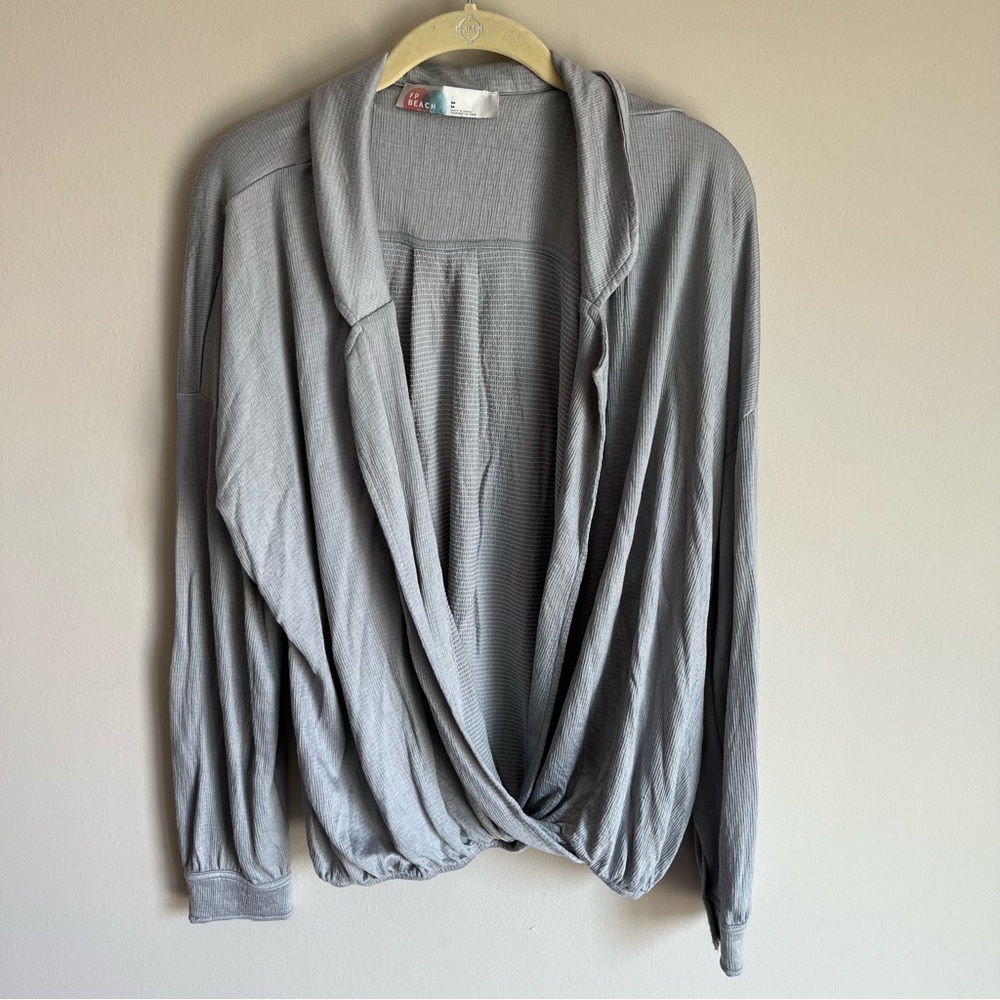 Free People Beach NWT Women's Keepin' Classy Long Sleeve Shirt Size Medium (M)